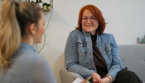 Gesundheits- und Familienpsychologin Christine Greinöcker im Gespräch mit „Krone“-Redakteurin ...
