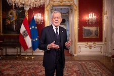 Bundespräsident Alexander Van der Bellen postet gerne auf Social Media. Interviews gab er in ...