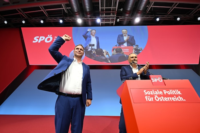 Beim Kampfparteitag in Linz besiegte Babler Doskozil 2023 nur knapp