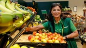 Maria Moser hat nicht nur Vitamin-Bomben im Sortiment.