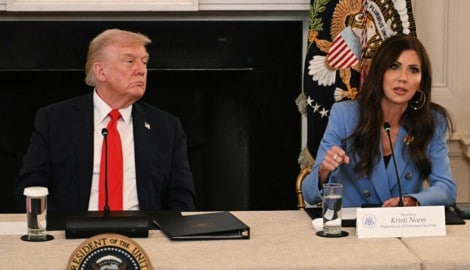 US-Präsident Donald Trump und Kristi Noem im Herbst 2025