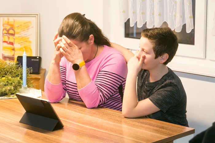 Tränen der Erleichterung und der Freude