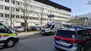 In einer Schule im Westen von Innsbruck kam es am Freitagvormittag zum Zwischenfall.