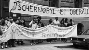 Österreich ist vom „Fallout“ des Super-GAUs besonders betroffen, landesweit wird 1986 gegen die ...