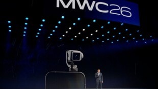 Der chinesische Hersteller Honor zeigt beim Mobile World Congress in Barcelona sein neues Robot ...