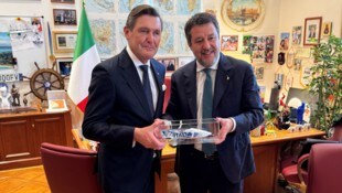 Österreichs Verkehrsminister Peter Hanke (SPÖ) besuchte seinen italienischen Amtskollegen Matteo ...