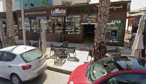 Italien hat die spanische Restaurantkette La mafia se sienta a la mesa verklagt. 