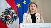 Beate Meinl-Reisinger (Neos) in einem Sicherheitsupdate zur Situation in Österreich durch den ...