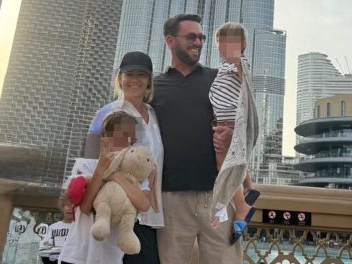 Dalara H. liebt das Leben mit ihrer Familie in Dubai.