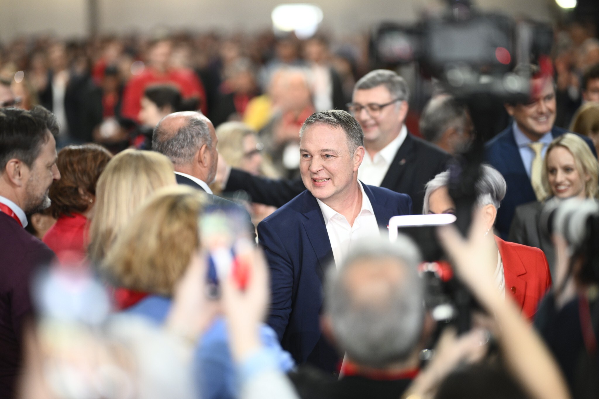 A dip in the crowd for the party leader