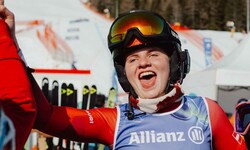 Veronika Aigner jubelt über Gold.