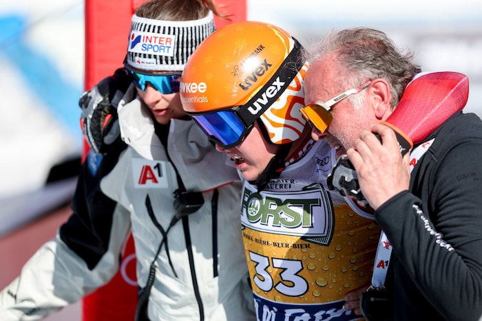 Zegg musste unter Tränen aus dem Zielraum gebracht werden.