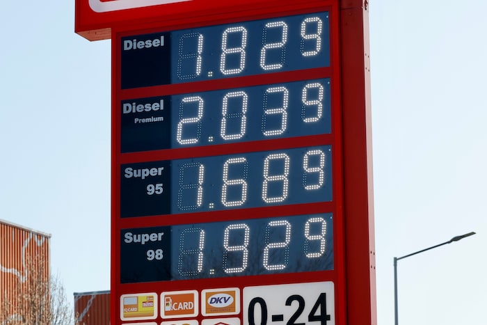 Am Freitag kurz vor 12 Uhr galten bei einer Grazer Tankstelle diese Preise.