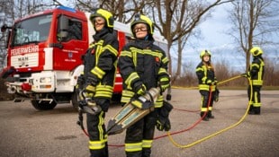Immer mehr Kameradinnen packen nicht nur kräftig an, sie übernehmen auch große Verantwortung in ...