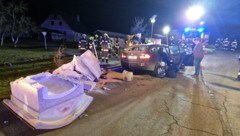 Einen Bildstock hatte in Ludmannsdorf eine Autolenkerin touchiert. Die Lenkerin wurde verletzt.