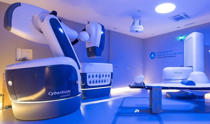 Die erfolgversprechendste Tumorbehandlung ist jene mittels Cyber-Knife-Technik, die in Salzburg ...