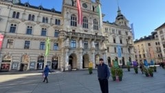 99ers-Trainer Dan Lacroix schaute einmal beim Rathaus-Balkon vorbei. Sein großes Ziel: Mit den ...