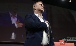 Mit verbalen „Zuckerln“ ins Herz der Funktionäre? Bei zwei Parteitagen schon das Erfolgsrezept ...