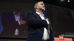 Mit verbalen „Zuckerln“ ins Herz der Funktionäre? Bei zwei Parteitagen schon das Erfolgsrezept ...