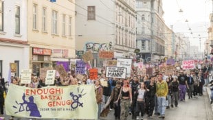 Etwa 4500 Menschen gingen in Graz für Gleichstellung auf die Straße.
