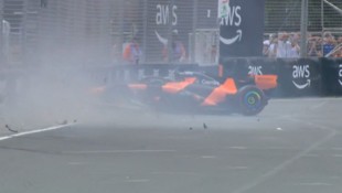 Oscar Piastri crasht schon vor seinem Heimrennen in die Bande.