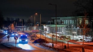 Ein Großaufgebot an Einsatzkräften wurde zur US-Botschaft in Oslo nach dem Vorfall entsandt. 