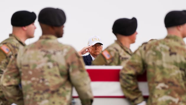Trump empfing am Samstag getötete US-Soldaten aus dem Nahen Osten.