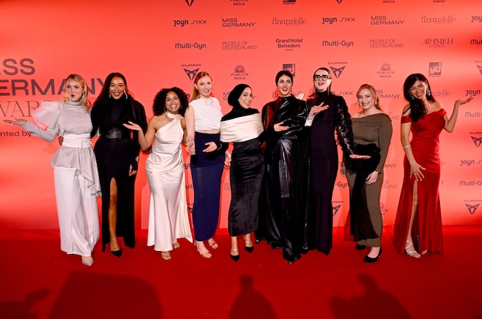 Die Finalistinnen: Anne Bäumler (l-r), Paula Daub, Abina Ntim, Amelie Reigl, Büsra Sayed, Amina ...