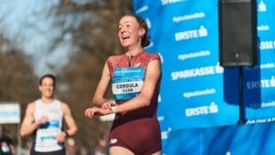 Cordula Lassacher im Ziel