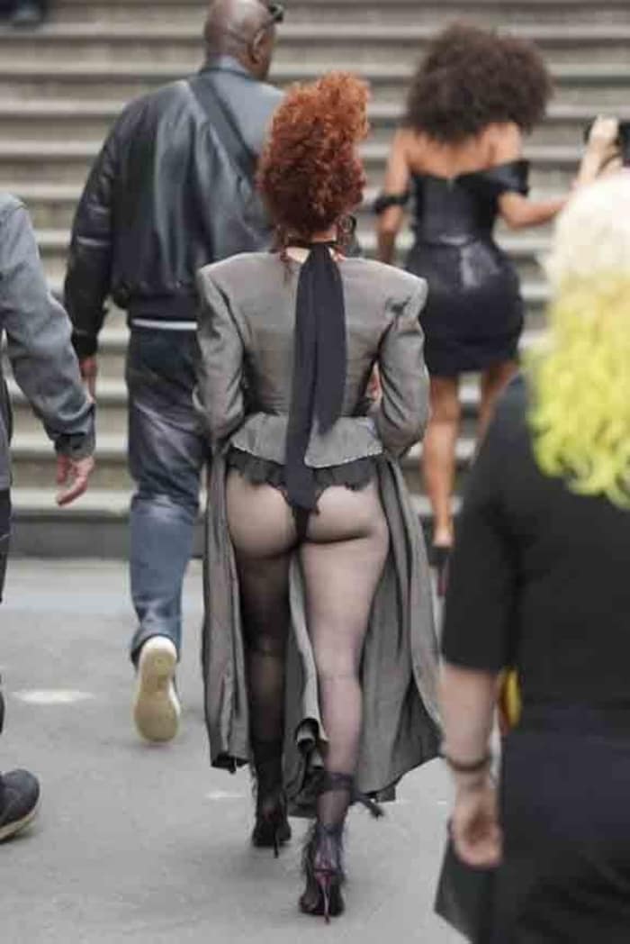 Chappell Roan auf dem Weg zur Westwood-Show