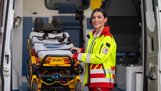 Gülcan Akin arbeitet als Notfallsanitäterin in der RK-Abteilung Feldkirch: „Wir sind wie eine ...