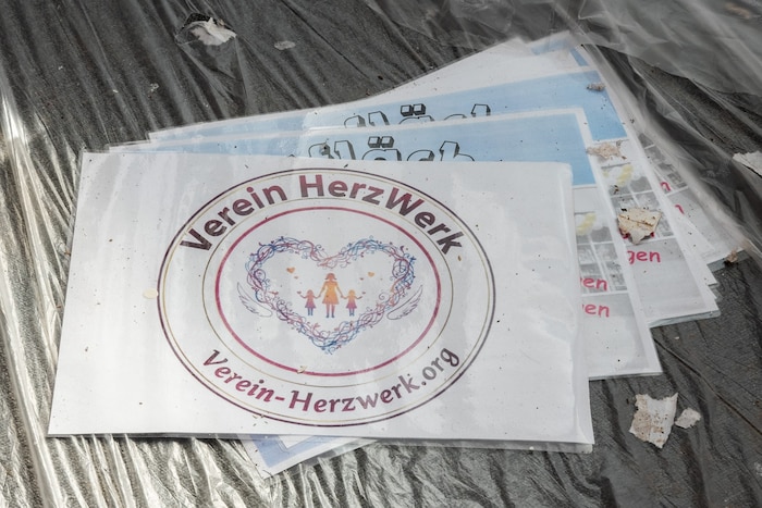 Ein Verein, der Spenden für Kinder lukriert.