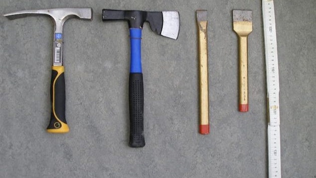 Das gefundene Werkzeug vor Ort führte schließlich Monate später zur Festnahme des Täters ...