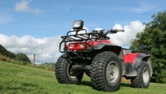 Der Schwerverletzte ist nach dem Quad-Unfall mit dem Rettungshubschrauber Christophorus 8 ins ...