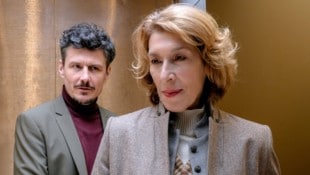 Verhängnisvolle Begegnung: Im Hotellift treffen Ricardo (Manuel Rubey) und Constanze (Adele ...