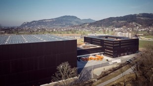 Effizient und nachhaltig: das Logistik- und IT-Center von Gebrüder Weiss in Wolfurt.