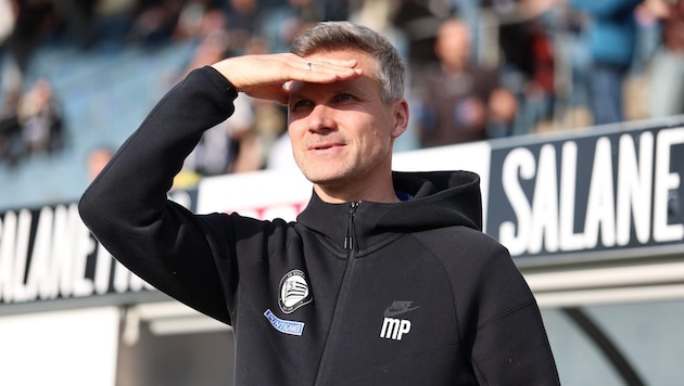 Platz eins! Bei Sturm und Geschäftsführer Sport Michael Parensen scheint aktuell die Sonne.