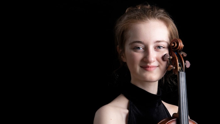 Die Geigen-Virtuosin Noa Wildschut wirkt bei der Eröffnung am 30. Mai im Stift St. Florian mit.