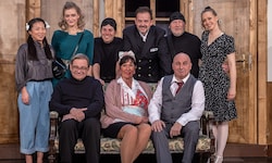 Premiere für „Der nackte Wahnsinn“ im Floridsdorfer Gloria Theater