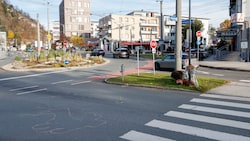 An dieser Kreuzung passierte der Unfall. Noch heute ist die Stelle baulich nicht entschärft.