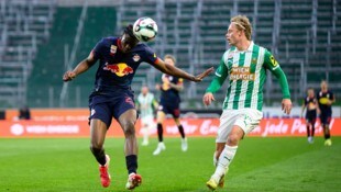 Joane Gadou (li.) soll von Barca beobachtet werden.