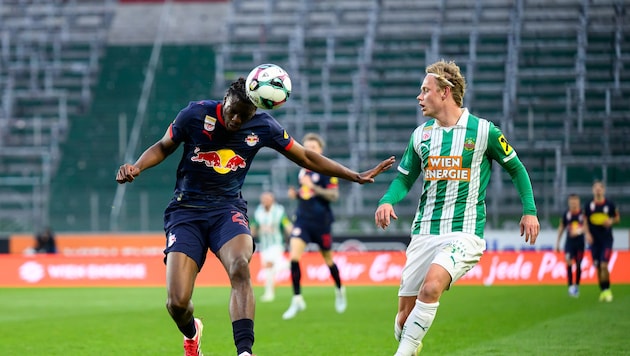 Joane Gadou (li.) soll von Barca beobachtet werden.