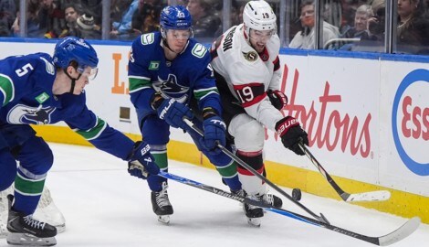 Marco Rossi (m.) und Co. mussten sich Ottawa geschlagen geben.