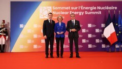 Rafael Grossi (r.), Chef der Internationalen Atomenergie-Organisation, Ursula von der Leyen und ...