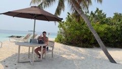 Mario Rossmann arbeite auch im Urlaub auf den Malediven.