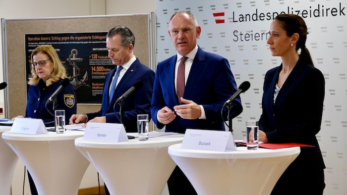 Bei der Pressekonferenz in Graz wurden Details des Ermittlungserfolgs bekannt gegeben.