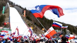 Die Letalnica in Planica zieht zigtausende Skisprung-Fans an.
