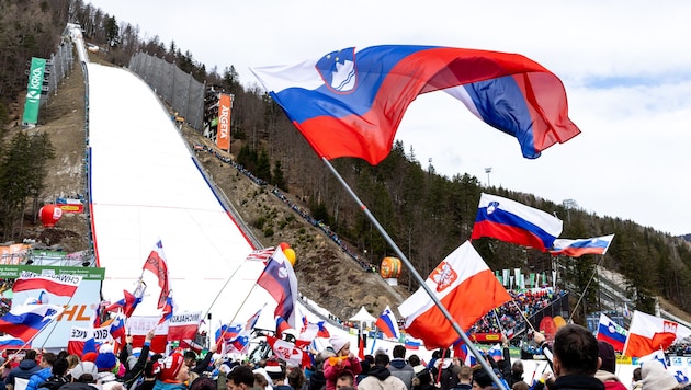 Die Letalnica in Planica zieht zigtausende Skisprung-Fans an.