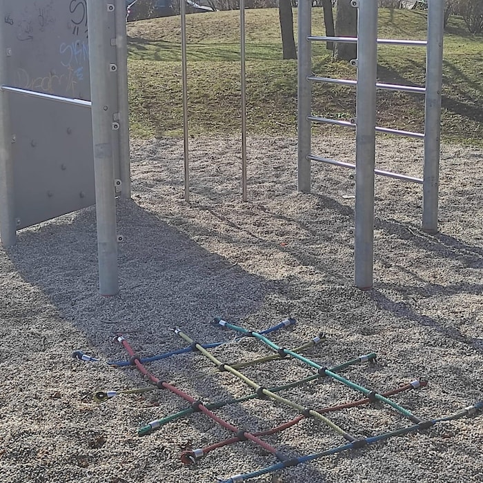 Auch Netze wurden zerstört.