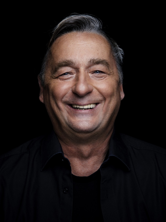 Andreas Vitasek stellt sein neues Kabarett Programm vor.